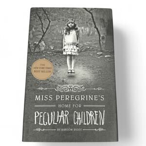 Miss Peregrine's Home for Peculiar Children by Ransom Riggs Hardcover Like New